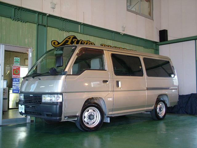    Caravan  2004  :  KA20DE 2,0  R4 16V (120 